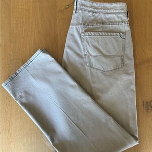 Tommy Bahama~Men’s ~Light Beige Straight Leg Pants